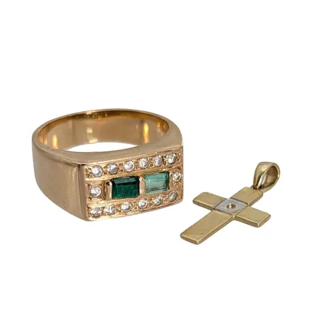 Klackring, 18K guld, stenar med slitage - bruttovikt 8,2g. Hänge Kors, 14K guld, sten saknas - vikt 0,6g