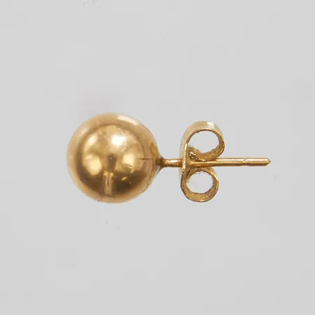 Ett udda örhänge, Ø7mm, 18K Vikt: 0,6 g