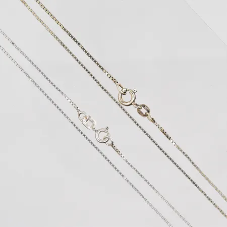 2 Kedjor Venezia, 38cm, bredd 0,9mm, silver 925/1000 Vikt: 4,4 g