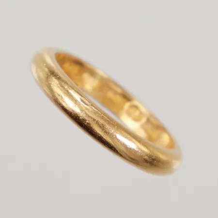 Ring stl 16½, bredd 3mm, gravyr, 23K Vikt: 5,4 g