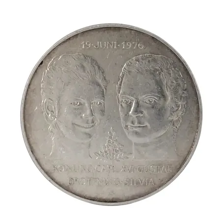 Minnesmynt 50 kronor, silver 925/1000, "DET KUNGLIGA BRÖLLOPET 1976", Ø36 mm Vikt: 27 g