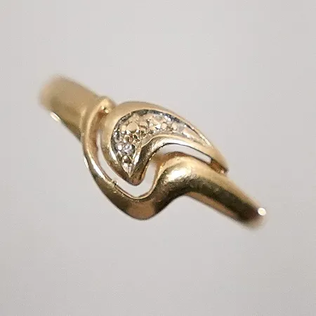 Ring stl 17¾ bredd: 1.85-8.15mm 18k 2,7g Vikt: 2,7 g