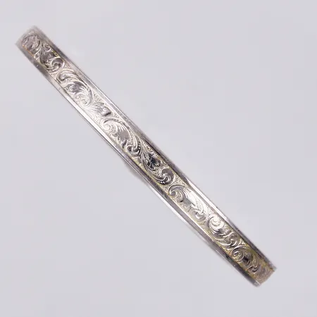 Armring mönstrad Ø ca 5,5 x 6,2cm bredd: ca 5,5mm 830/925 silver  Vikt: 12,2 g