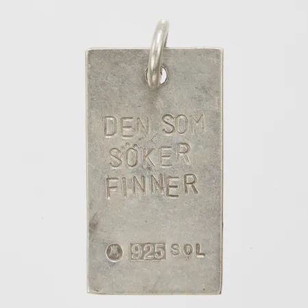 Hänge plakett med inskription, 46,5x22,3mm, repig, svenska stämplar, silver, 925/1000 Vikt: 12,3 g