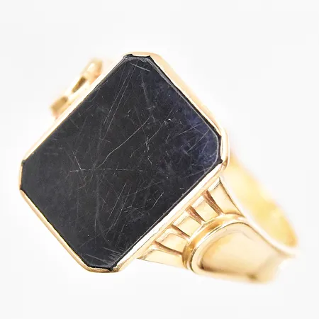 Klackring med hematit, stl 23, repig sten, 18K Vikt: 5,7 g