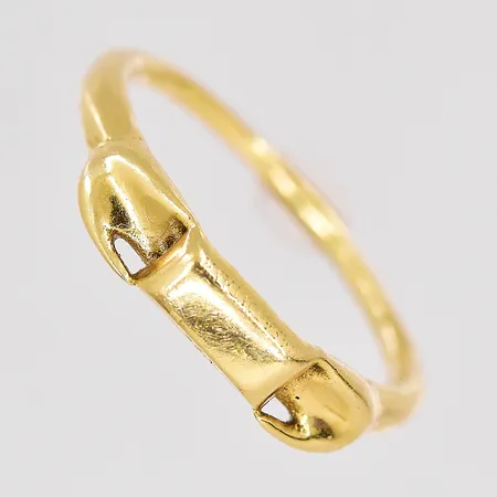 Ring, stl 15¼, defekt, 18K Vikt: 2,2 g