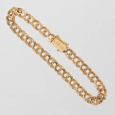 Armband Bismarck, längd: 18cm, bredd: 6mm, svenska stämplar, saknar en säkerhetsåtta, 18K Vikt: 11,8 g