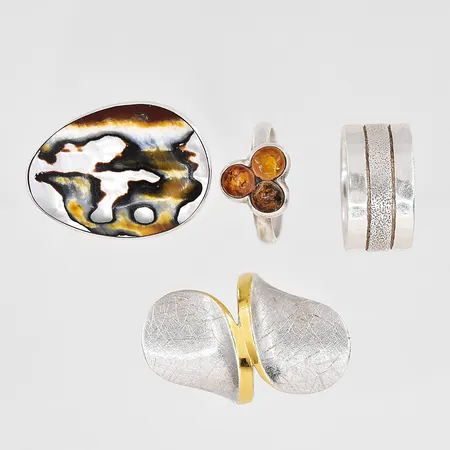 4 Ringar, stl 17-17½, silver, bruttovikt 25,4g Vikt: 25,4 g