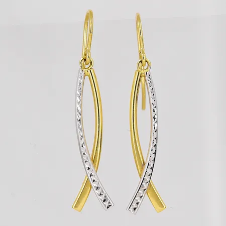 Ett par örhängen, längd 37mm, vitguld/gulguld, ihåliga, GHA, 18K Vikt: 1,7 g