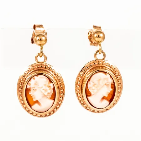 Hängande Caméörhängen i 18K guld. De är 11 mm breda, 19,5 mm långa och väger 1,9g.