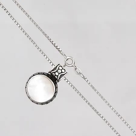 Kedja Venezia, 42cm, bredd 1,4mm, hänge 20x25mm, silver 925/1000 Vikt: 12,1 g