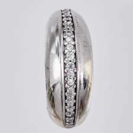 Ett udda örhänge Ø ca 15mm bredd: ca 4-7mm ESPRITE 925/1000 silver  Vikt: 2 g