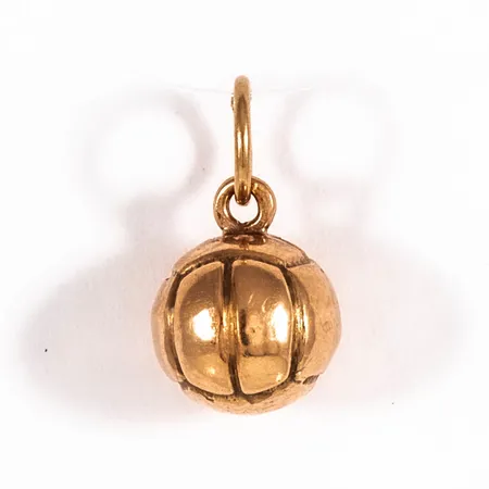 Hänge Boll i 18K guld. Det är 8 mm brett, 14 mm långt inkl. ögla och väger 0,6g.