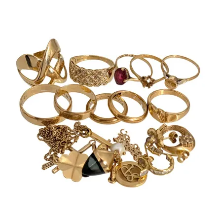 Diverse guldsmycken, 18K, gravyrer/defekter förekommer, bruttovikt  Vikt: 54,6 g