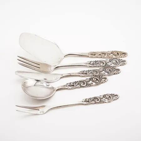 Diverse silverbestick, 830/1000 Vikt: 83 g