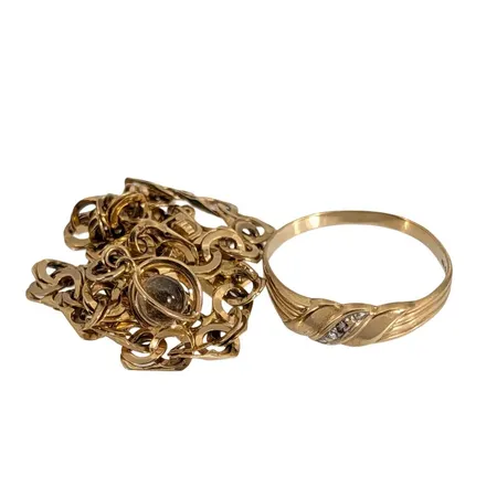 Diverse smycken, 18K guld, defekter Vikt: 9,1 g