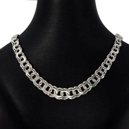 Halskedja Bismarck, silver 925/1000, doserad modell, längd 50,5 cm, bredd 8,5-12,5 mm, tillverkare INP, svensk kontroll/importstämpel, fint skick  Vikt: 52,8 g