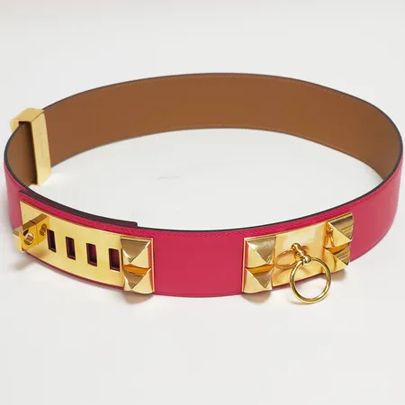 Bälte Hermès Collier de Chien 50, färg: Rose Extrême, roséguldpläterad metalldekor, längd: 85,5cm, kvitto från NK 28/06/2023, dustbag samt box