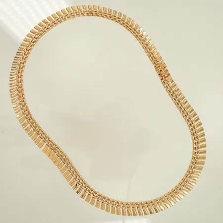 Halsband 45cm bredd 9-12mm, ojämnt, 18K Vikt: 37 g