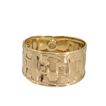 Ring, 18K guld, Guldfynd (GFAB), Ø16,0 mm, bredd 5,3 - 10 mm Vikt: 2 g