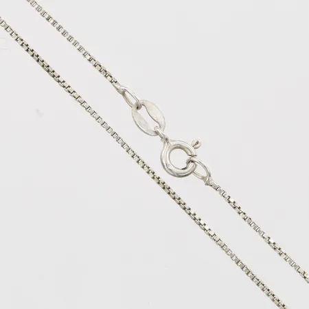 Kedja Venezia, längd 37cm, bredd 1mm, slitage , bucklor, 925/1000 silver. Vikt: 1,6 g