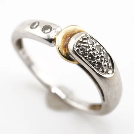 Ring m stenar, stl 17½(55), bredd 6mm, 18k Vikt: 3 g