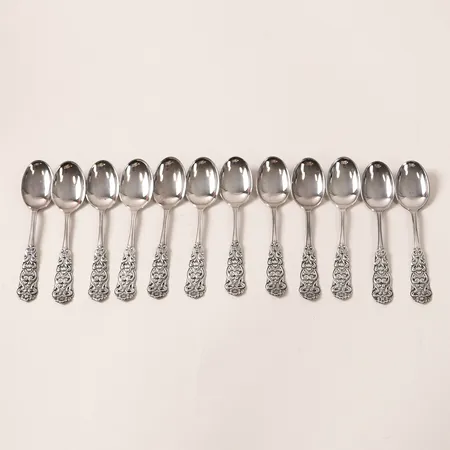 Tolv moccaskedar, Norge, längd 10cm, smärre slitage, 830/1000 silver. Vikt: 95,3 g