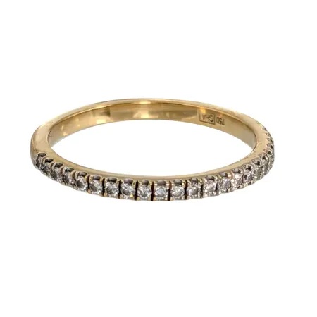 Diamantring, 18K guld, Diamanter 23 x 0,005ct, Guldfynd (GHA), Ø17½, bredd 1,75  mm, fint skick Vikt: 2,2 g