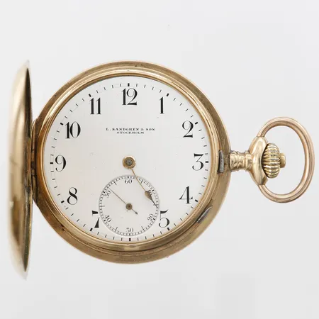 Savonette L.Sandberg & Son, Stockholm, defekt, går ej, graverad ytterboett, trasig ram, saknar glas, 14K, bruttovikt 93,8g.