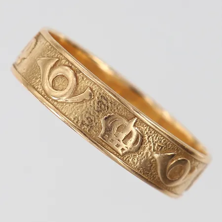 Ring, stl ca 18½, bredd ca 5mm, skev,18K Vikt: 3,5 g