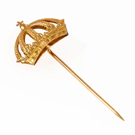 Nål Kungakrona i 18K guld. Den 18,5 mm bred, 44 mm lång och väger 1,3g.