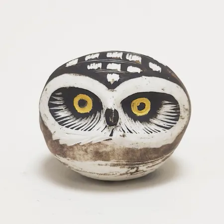 Figurin Klot ur serien Minerva, Edward Lindahl för Gustavsberg, höjd: ca.4,5cm, glaserat stengods, signerad undertill E.L samt med studiohanden, mindre sprickor