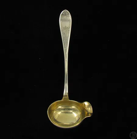 Kastikekauha, vuodelta 1896, Tekijänleima FWL, Frans Victor Lindroos, 813, paino 45,2g Paino: 45,2 g