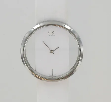 Naisten teräsrannekello Calvin Klein, nahkarannekkeella, quartz, Ø 43mm