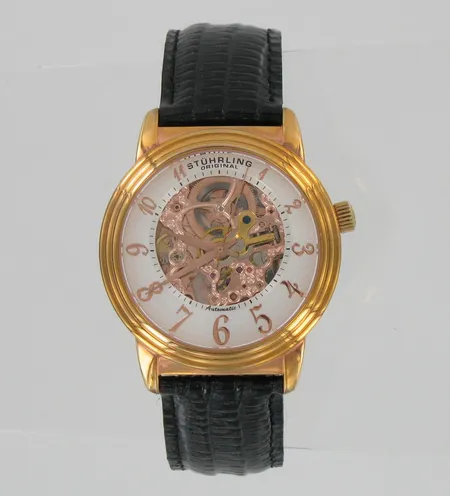 Miesten teräsrannekello Stuhrling Original, nahkarannekkeella, automatic, taulun Ø 40mm, mukana alkuperäinen laatikko ja paperit.