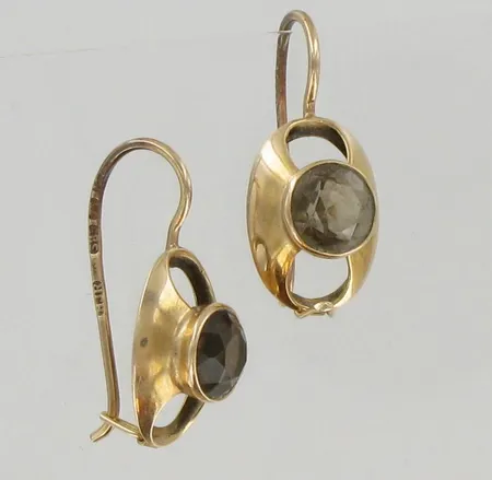 Kivikorvakorut, korkeus 22mm, 585br, paino 2,8g Paino: 2,8 g