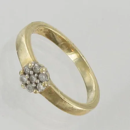 Timanttisormus 7xn.0.01ct, koko 15½, 585, paino 2,5g Paino: 2,5 g
