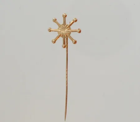Rintaneula, 585, paino 0,8g Paino: 0,8 g
