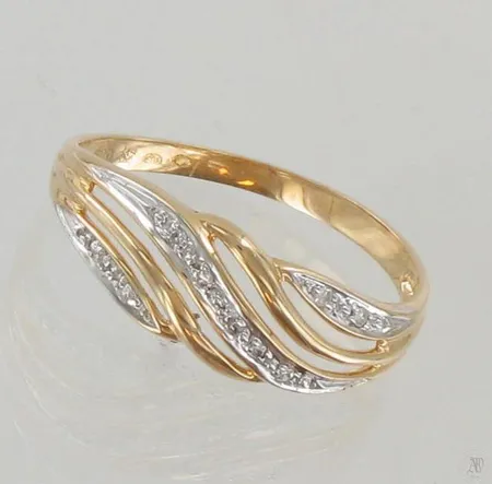 Timanttisormus 9xn.0.005ct, koko 18½, 585, paino 1,6g Paino: 1,6 g