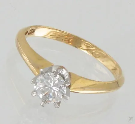 Timanttisormus 1xn.0.50ct, kaiverrettu, koko 16¾, 750, paino 3,3g Paino: 3,3 g