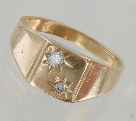 Timanttisormus 1xn.0.10ct, 1xn.0.04ct, koko 20, 585, paino 5,6g Paino: 5,6 g