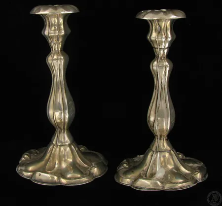 Kynttilänjalat, vialliset, korkeus 175mm, 813br, paino 499,0g Paino: 499   g