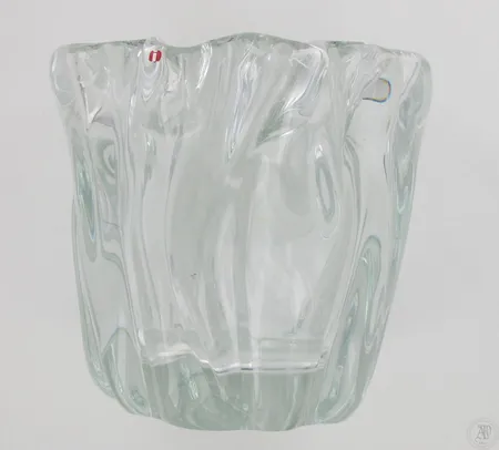 Maljakko Iittala, Kalvolan Kanto, signeeraus Tapio Wirkkala 2241, korkeus 170mm. Nouto ainoastaan myymälästä.