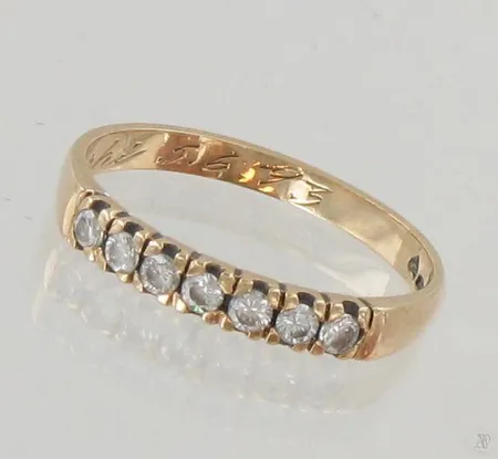 Timanttisormus 7xn.0.03ct, koko 17¾, 585, paino 2,0g Paino: 2   g