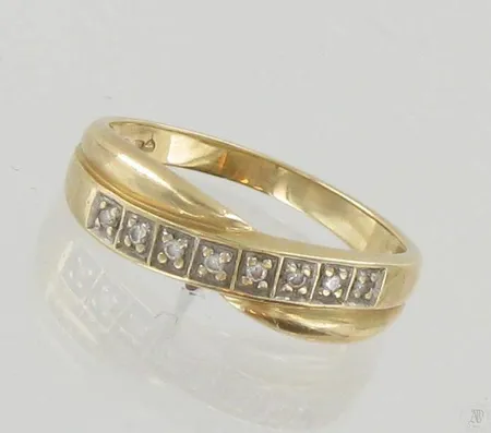 Timanttisormus 8xn.0.005ct, koko 16¾, 585, paino 1,7g Paino: 1,7 g