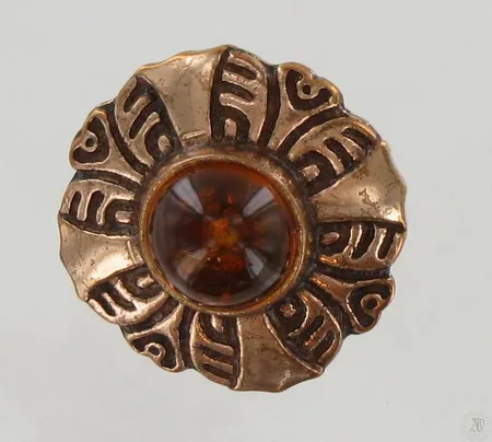 Kivisormus, Kalevala Koru, koko 16¼, pronssi