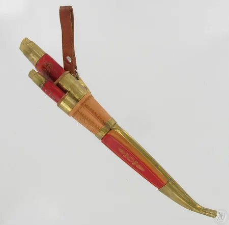 Kaksiosainen puukko nahkatupessa, Iisakki Järvenpää Oy, Made in Finland.