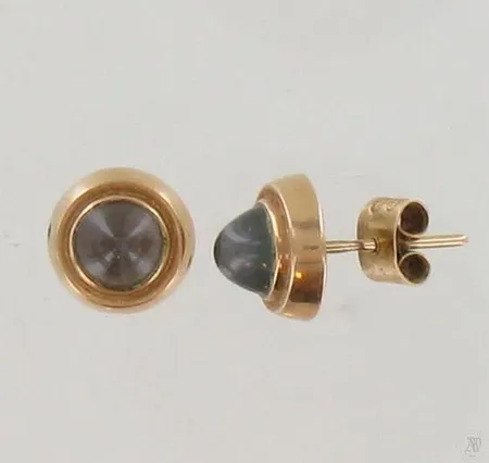 Kivikorvakorut, Ø 11mm, yksi tausta puuttuu, 585br paino 2,9g Paino: 2,9 g