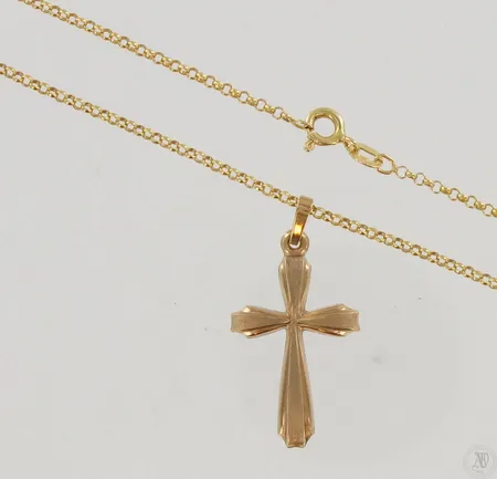 Papukaulaketju, pituus 45cm, ristiriipus, korkeus 32mm, 585, paino 3,5g Paino: 3,5 g