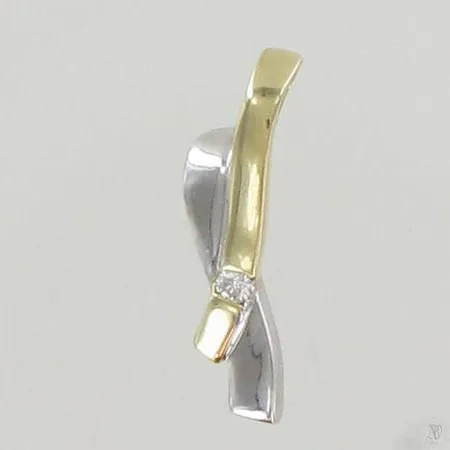 Timanttiriipus 1xn.0.01ct, korkeus 19mm, 585 kelta-ja valkokulta, paino 0,9g Paino: 0,9 g